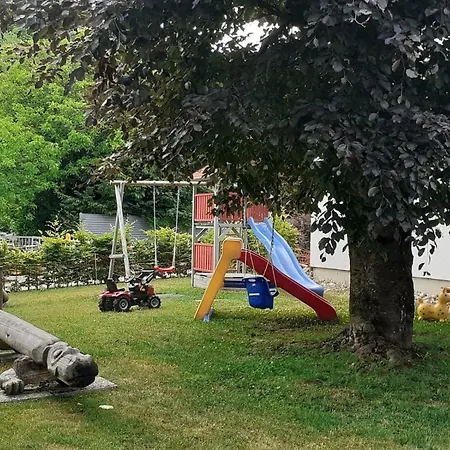 Chiemgau Comfort F4 Ferienwohnanlage Mit Hallenbad Und Sauna Apartment *